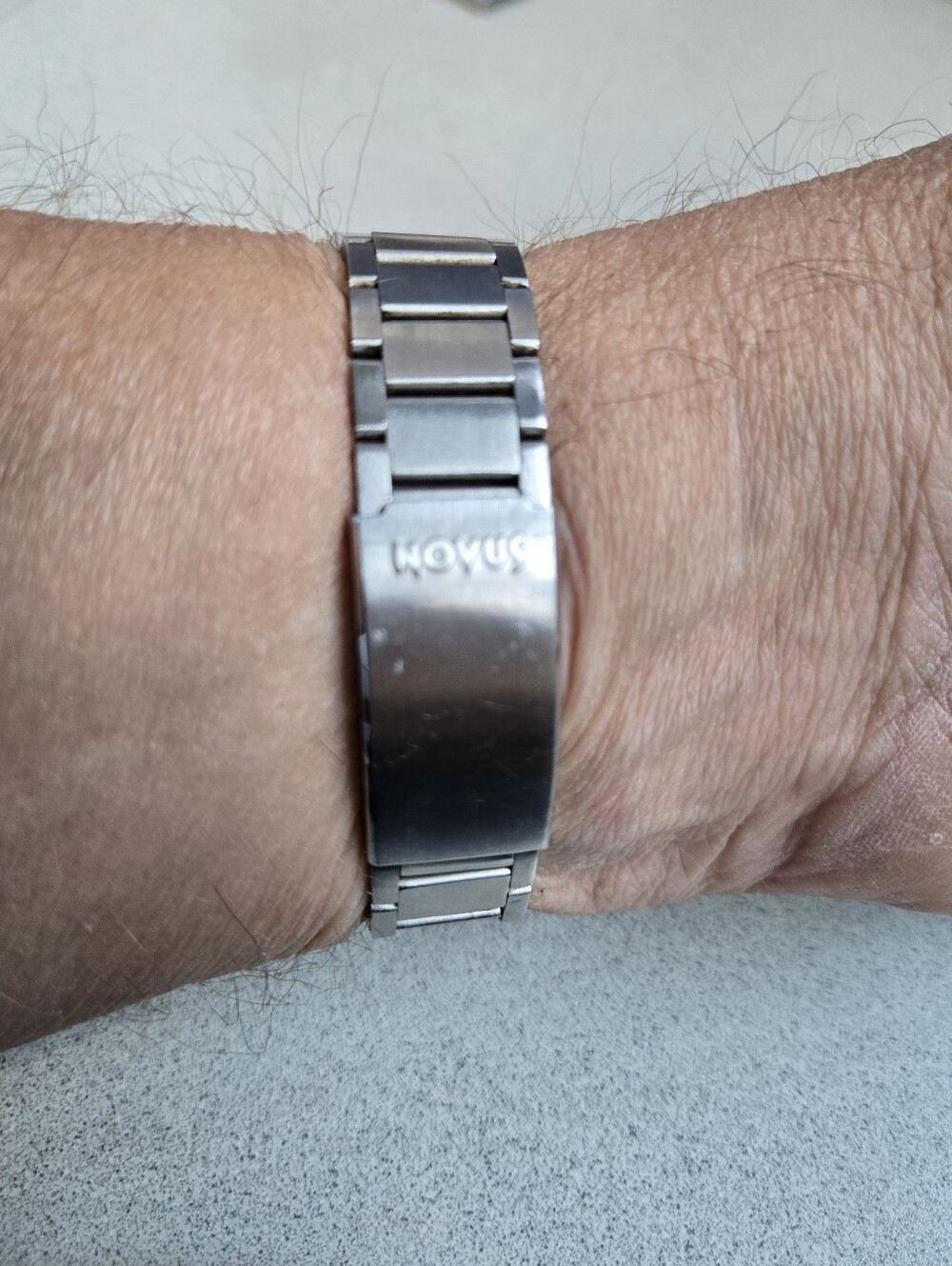 Vintage Novus LED Digital Watch - Picture 5 of 7